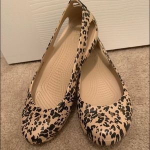CRocs Kandee Flats . Size 8 good condition.